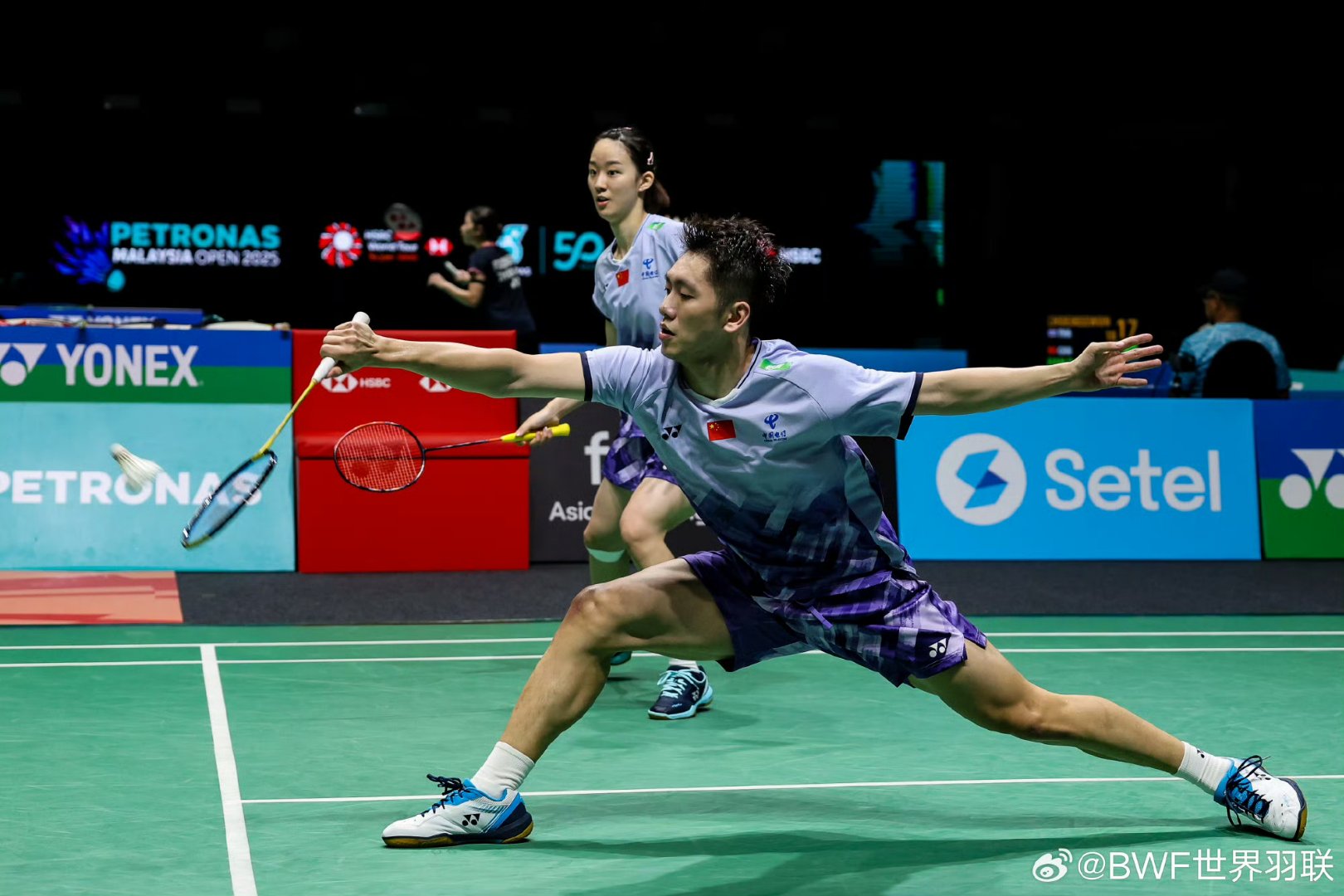 体育俱乐部战胜对手，成功晋级下一轮
